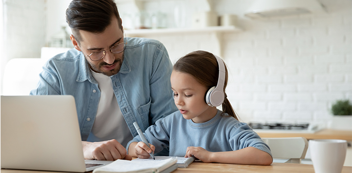 Homeschooling vs. Online Schooling – What’s the Difference and Which is Better? 